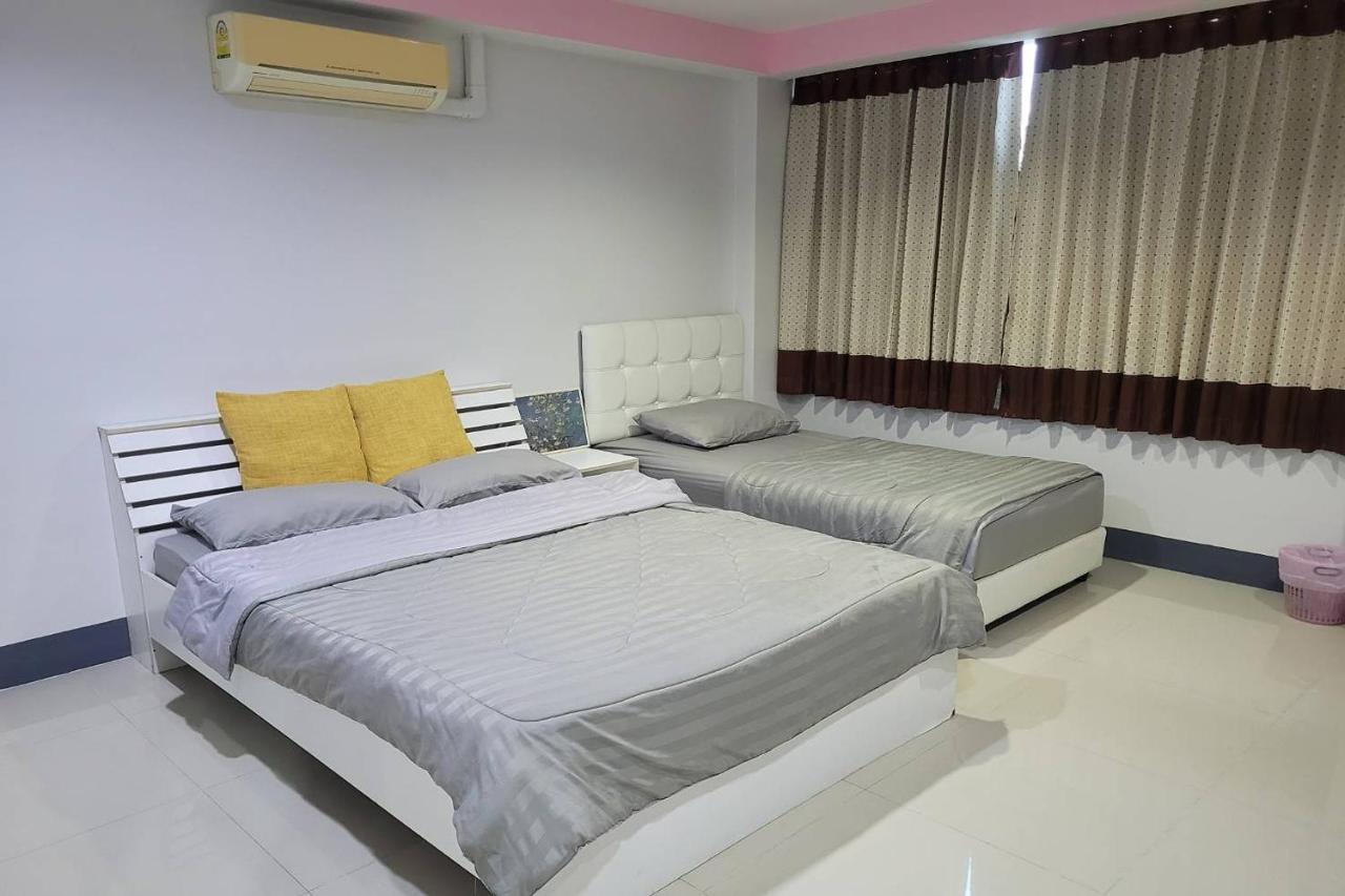 แก้วจันทรา แมนชั่น Hotel เชียงใหม่ ภายนอก รูปภาพ